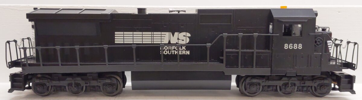 Lionel 6-18213 O Gauge Norfolk Southern Dash 8 40-C Diesel Locomotive #8688 EX/Box