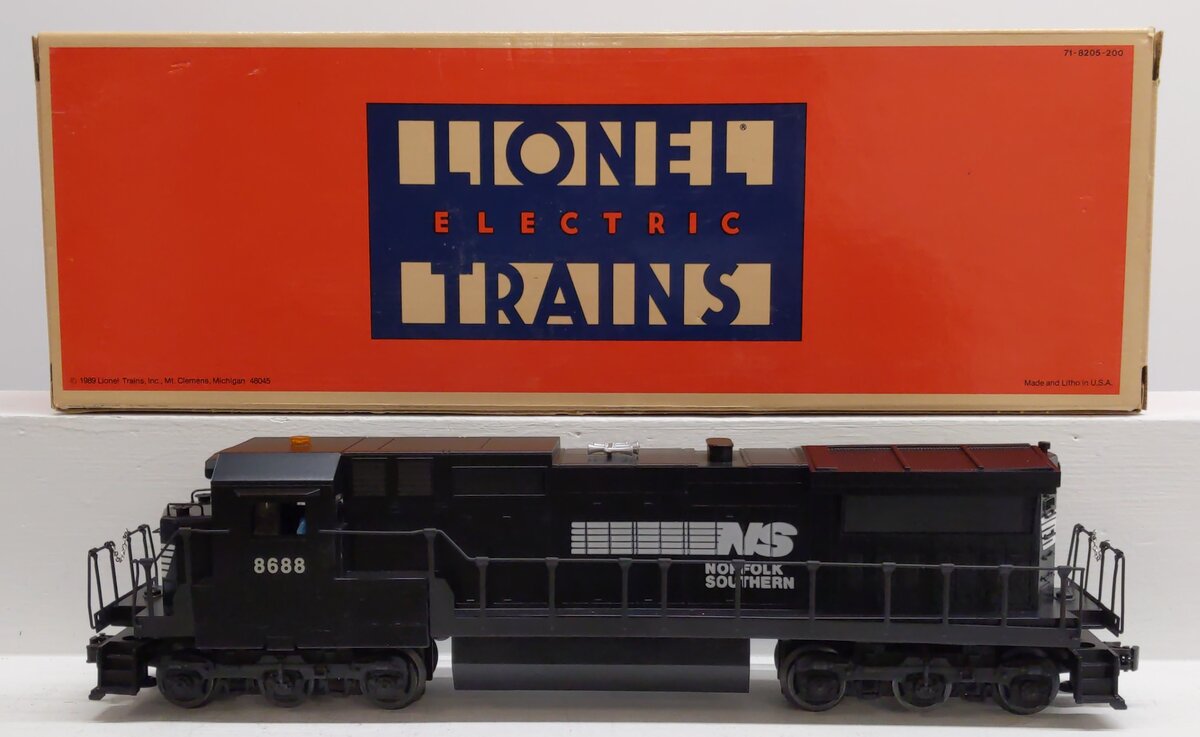 Lionel 6-18213 O Gauge Norfolk Southern Dash 8 40-C Diesel Locomotive #8688 EX/Box