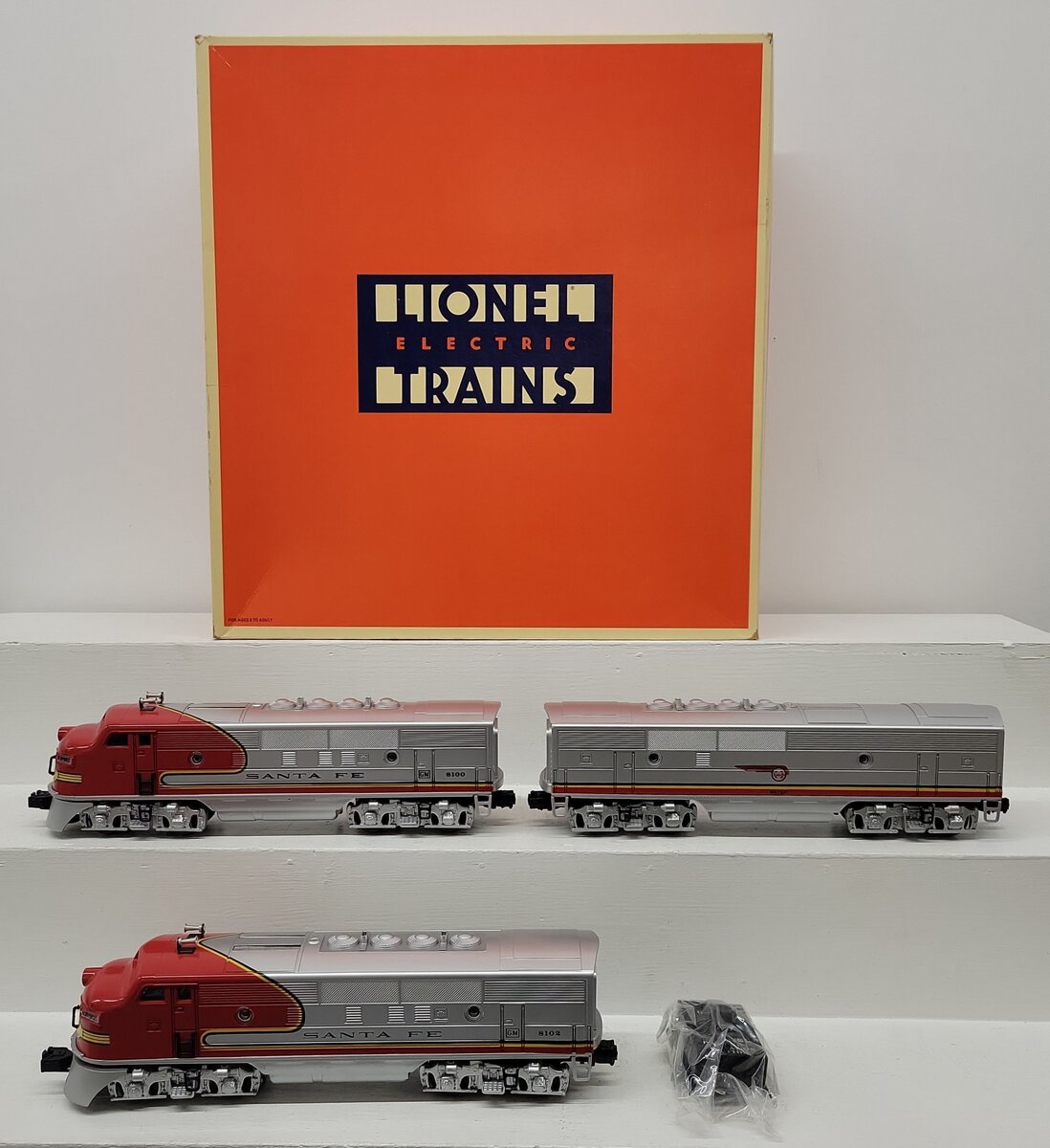 Lionel 6-11711 O Santa Fe F-3 ABA Diesel Locomotive Set with RS EX/Box