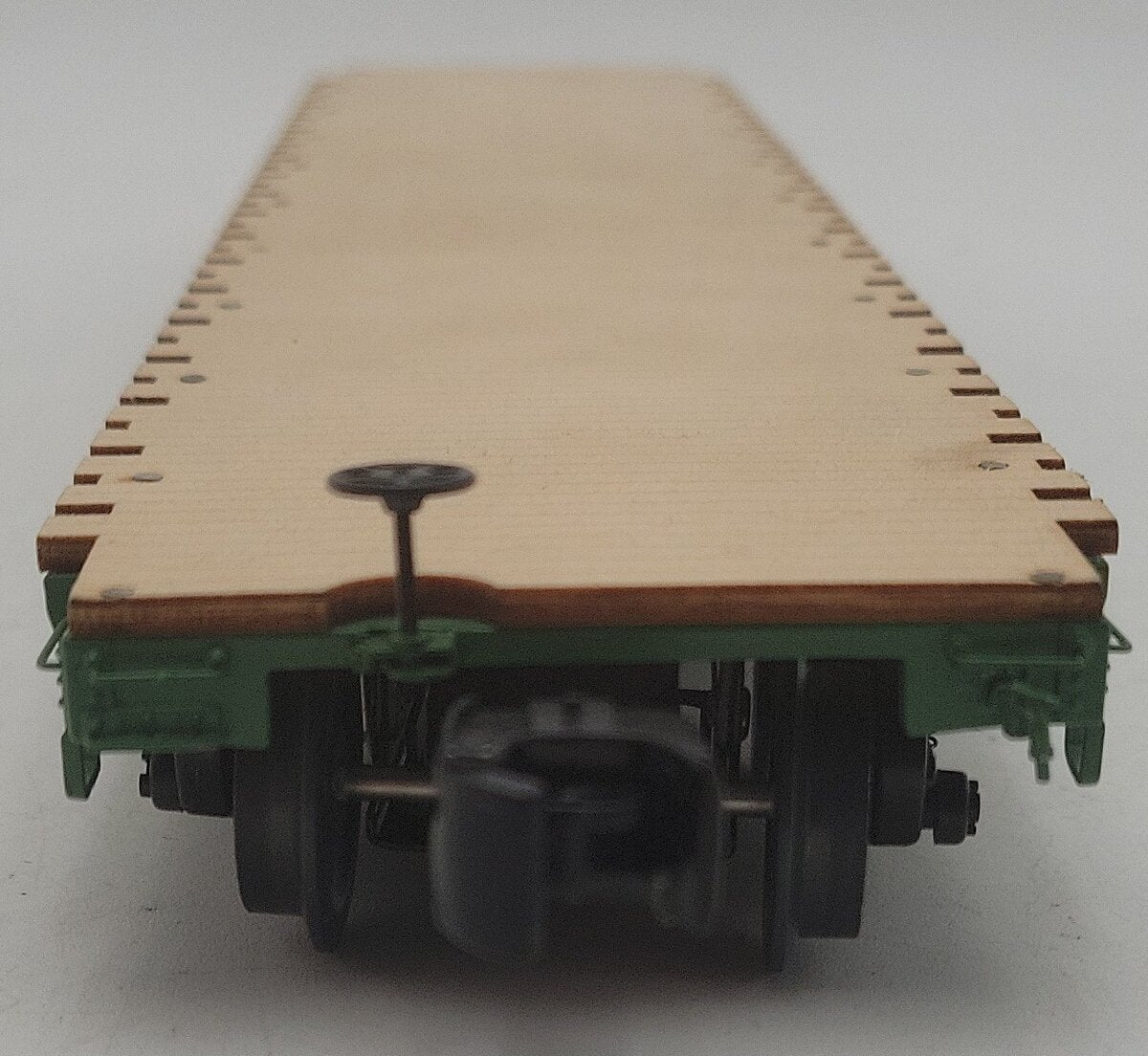 Lionel 6-19386 O Gauge Burlington Northern PS-4 Flatcar w/Stakes EX/Box