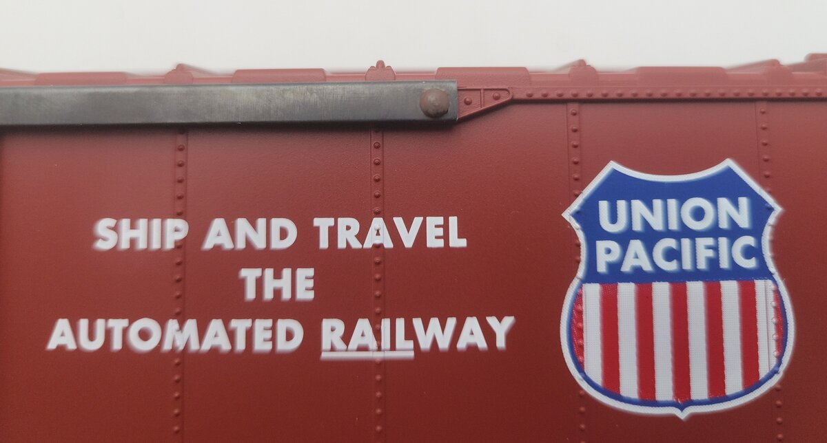 Lionel 6-39207 O Gauge Union Pacific Ship & Travel Boxcar #508500 EX/Box