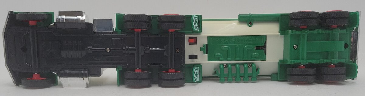 Hess 1:64 Diecast 1990 Toy Tanker Truck VG/Box