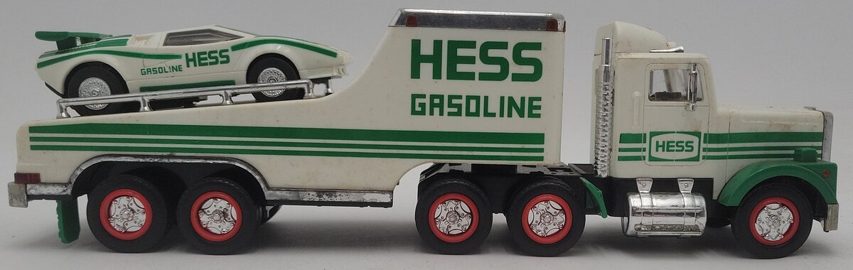 Hess 1991 1:35 Scale Diecast Toy Truck & Racer (1:87)/Box
