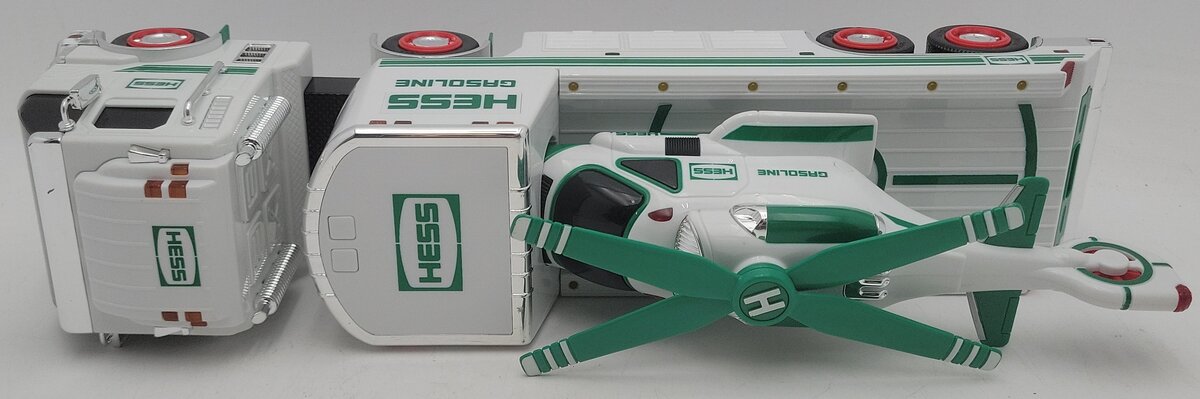 Hess 2006 Diecast Toy Truck & Helicopter w/Ramp EX/Box