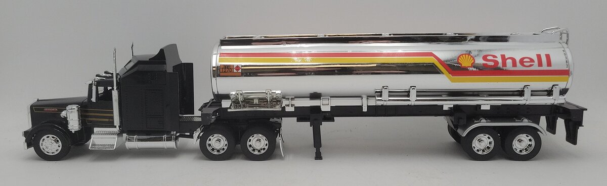 New-Ray 1:32 Scale Diecast Shell Tanker EX