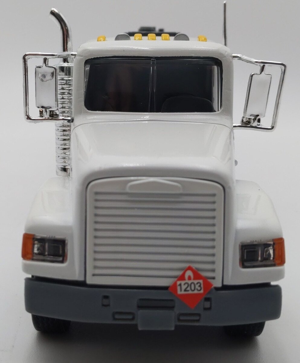 Chicago Model International Chevron 2001 Limited Edition Toy Tanker Truck EX/Box