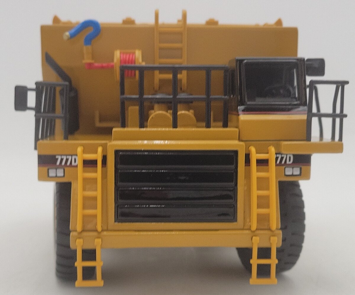 Norscot 55142 1:50 DieCast Caterpillar 777D Off Highway Truck w/Klein Water Tank EX/Box