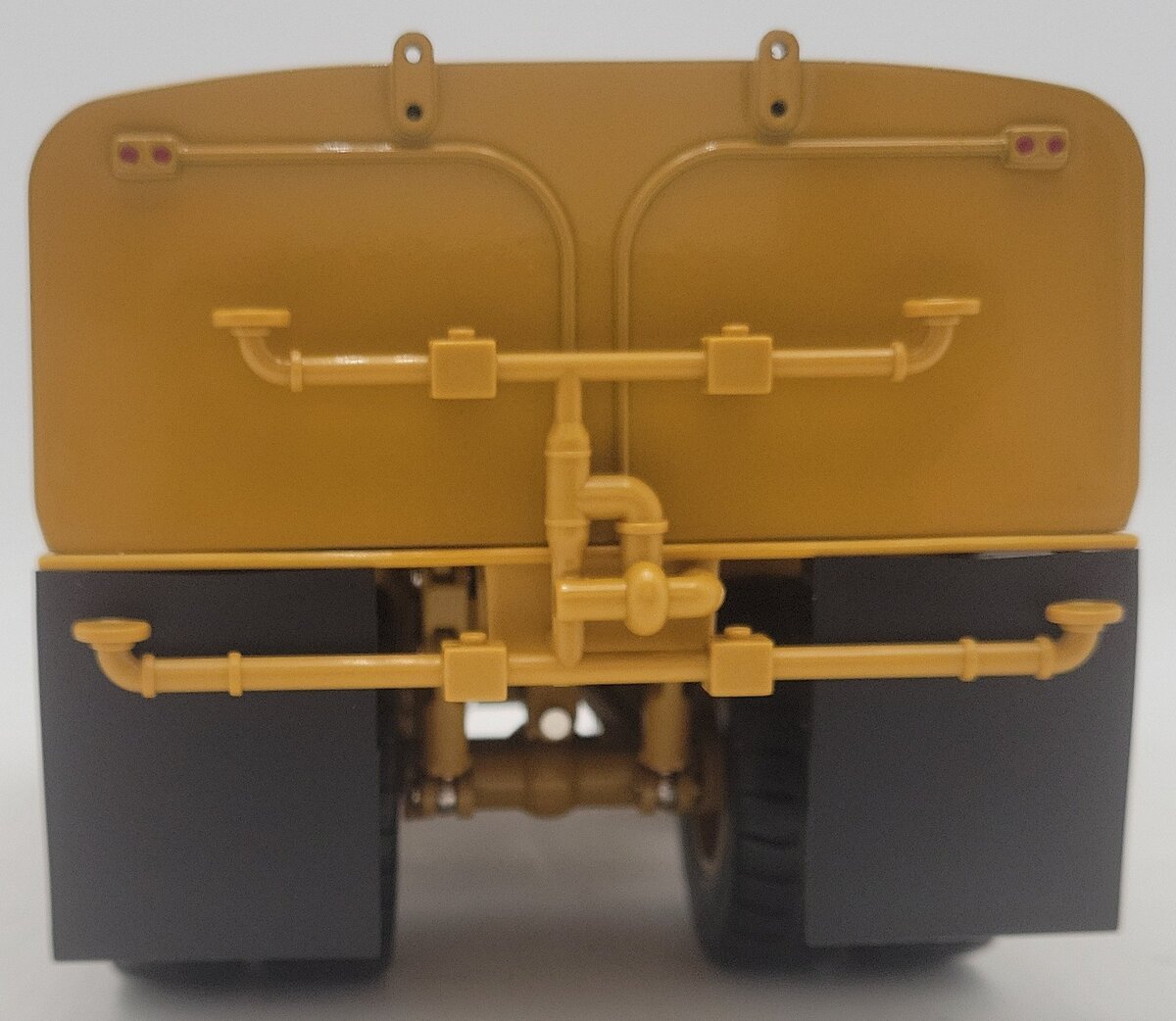 Norscot 55142 1:50 DieCast Caterpillar 777D Off Highway Truck w/Klein Water Tank EX/Box