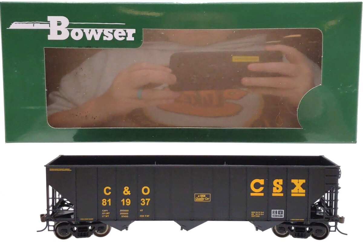 Bowser 41164 HO CSX/C&O 100-Ton 3-Bay Hopper Executive Line #811937 LN/Box