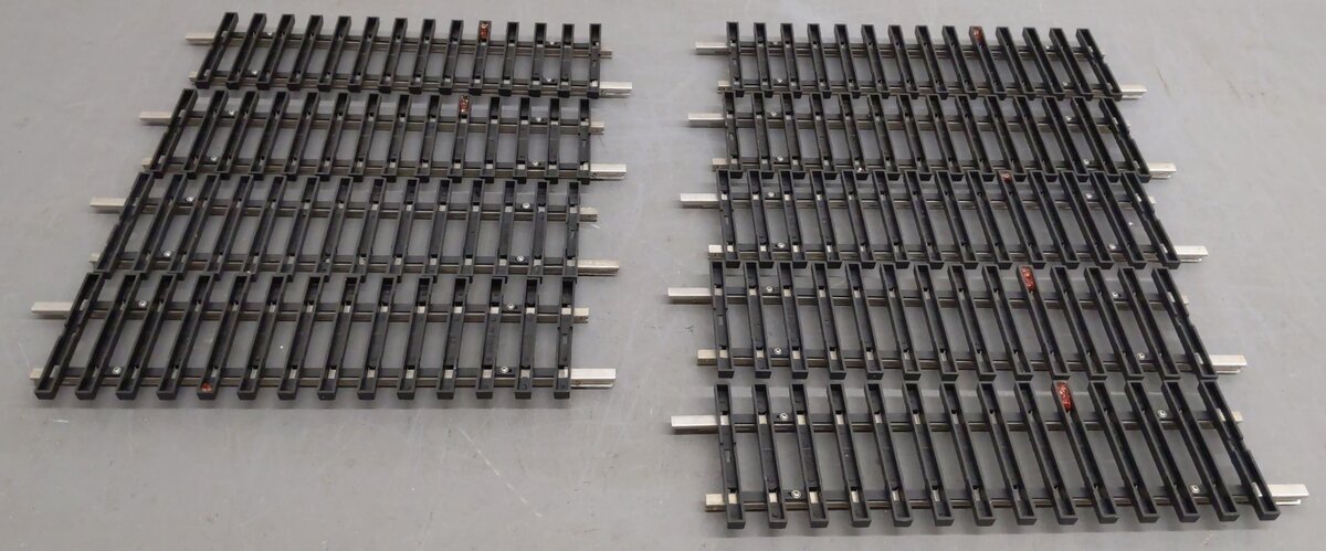 Aristo-Craft 20030 USA Style Stainless Steel 12" Straight Track [9] VG
