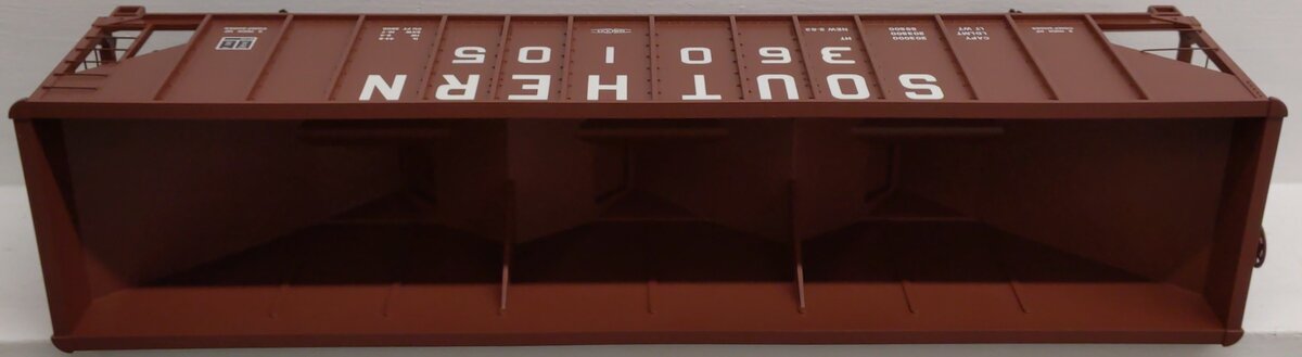 Aristo-Craft 41413P G Scale Southern 3 Bay 100 Ton Hopper #360105 EX/Box