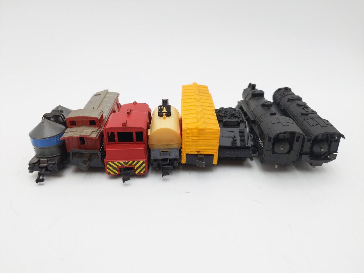 Rapido and Others N Scale Assorted Steam Locomotive and Freight Cars [9] VG