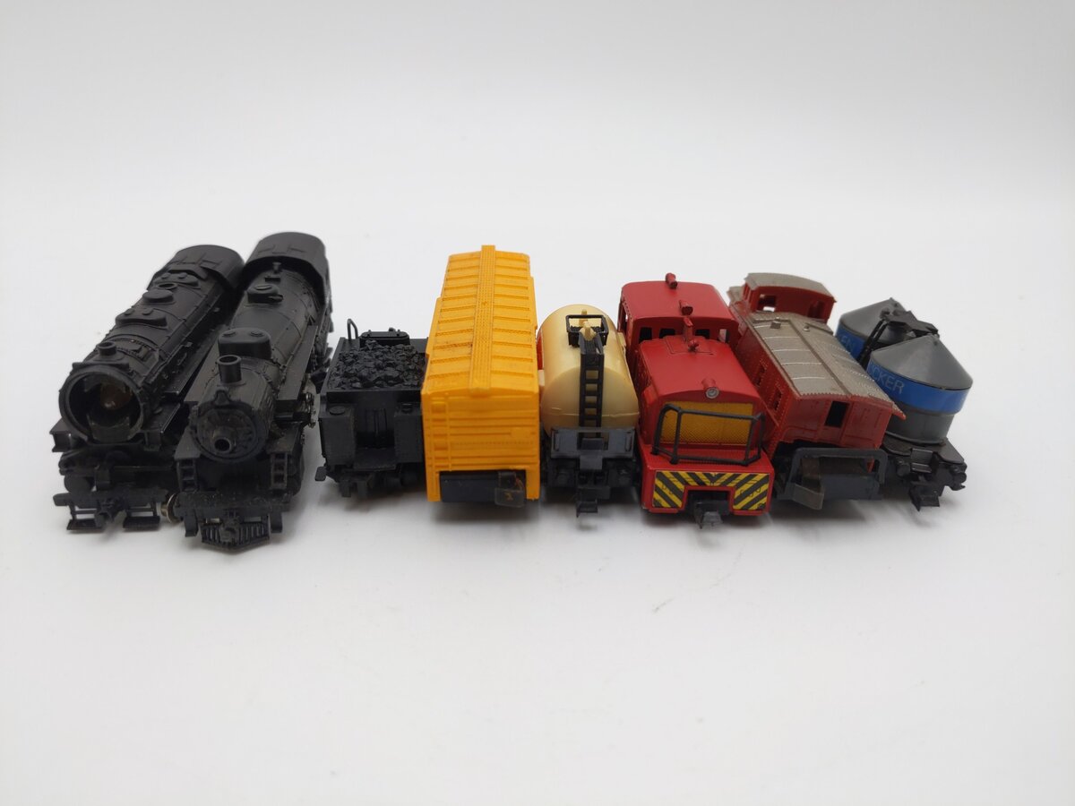 Rapido and Others N Scale Assorted Steam Locomotive and Freight Cars [9] VG