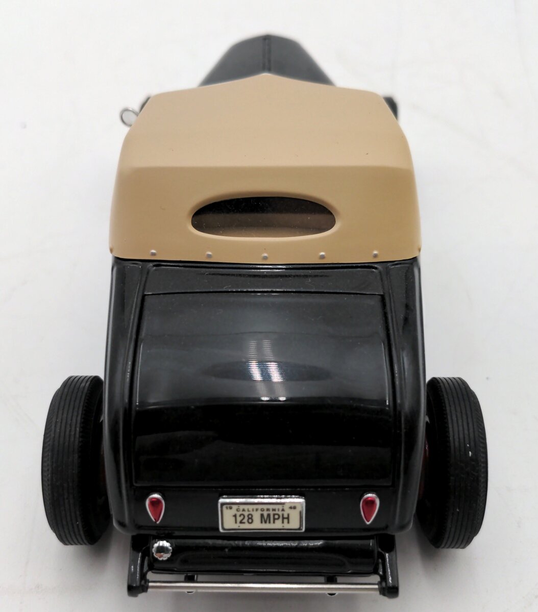 Danbury Mint 1:24 Scale Diecast 1932 Ford Deuce Highboy VG