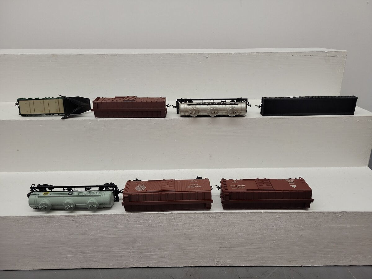 HO Scale Assorted Freight Cars #195, #9260, #160501, #6008, #270 [7] EX