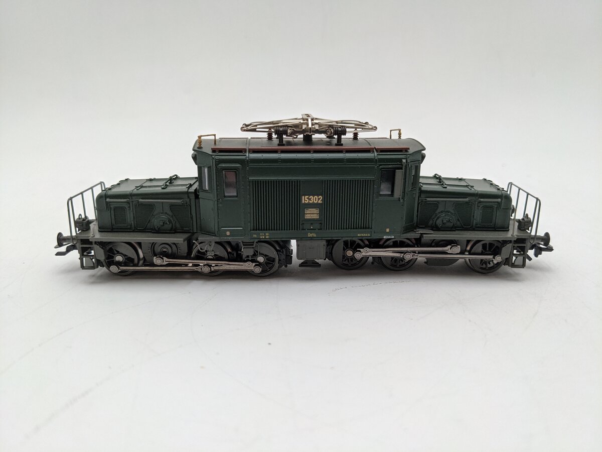 Marklin 37522 HO Scale SBB De 6/6 Seetahl Krokodil Electric Locomotive #15302 EX