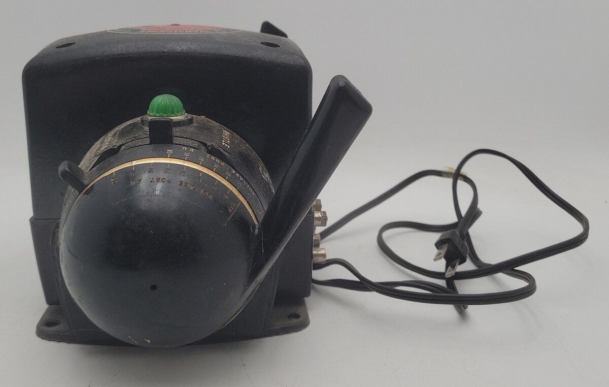 Lionel ZW Vintage O Gauge Trainmaster 275 Watt Transformer with Whistle