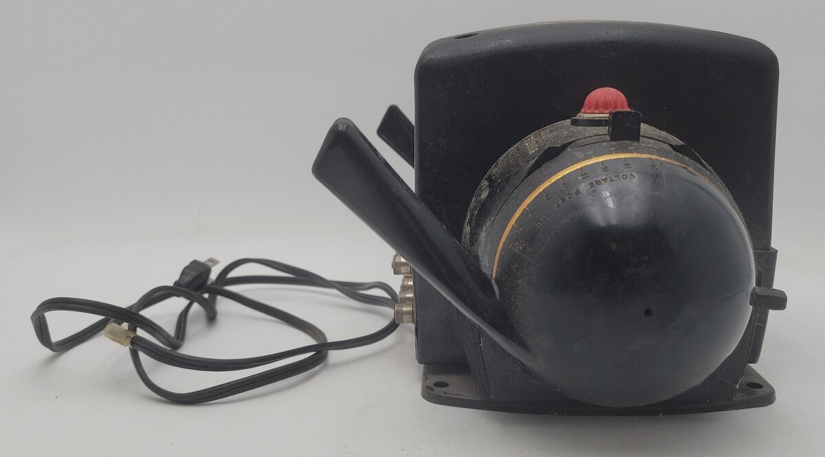 Lionel ZW Vintage O Gauge Trainmaster 275 Watt Transformer with Whistle