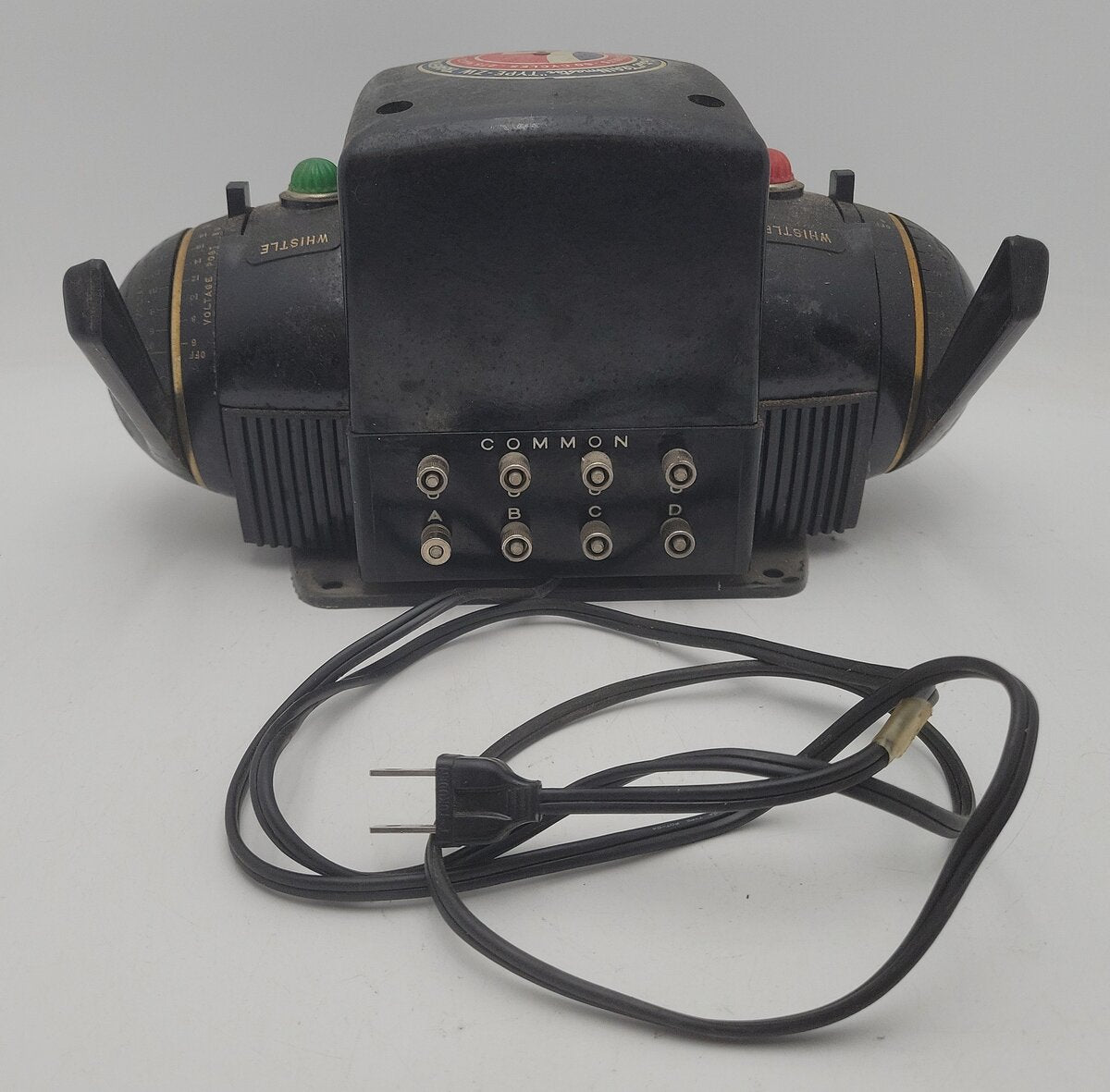 Lionel ZW Vintage O Gauge Trainmaster 275 Watt Transformer with Whistle