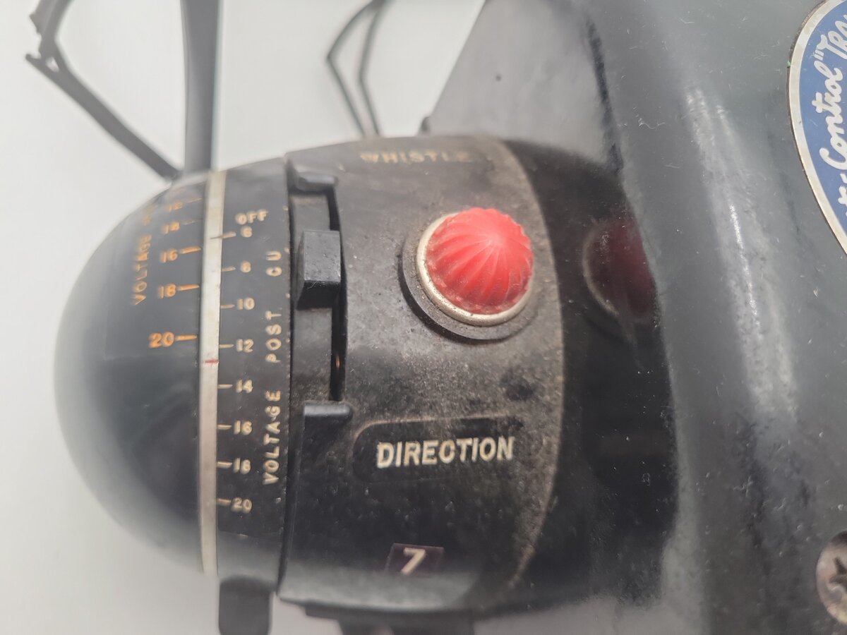 Lionel ZW Vintage O Gauge Trainmaster 275 Watt Transformer with Whistle