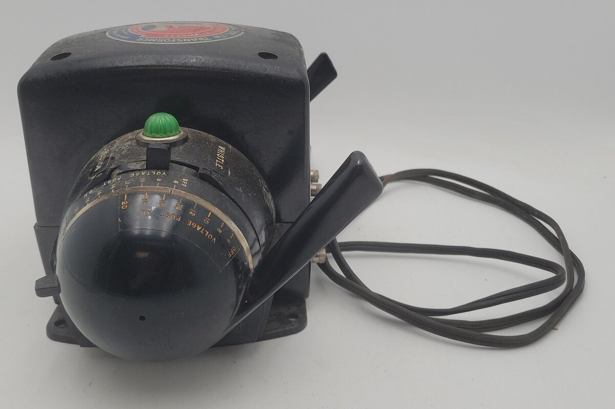 Lionel ZW Vintage O Gauge Trainmaster 275 Watt Transformer with Whistle