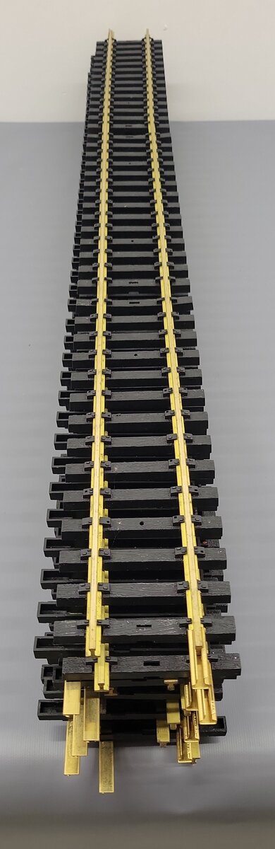 Aristo-Craft 30090 US Style 3 Foot Straight Track [11] EX