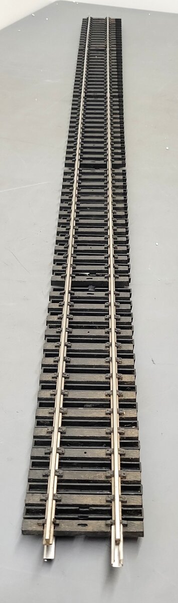 Aristo-Craft 20195 USA Stainless Steel 5' Straight Track Section [2] EX