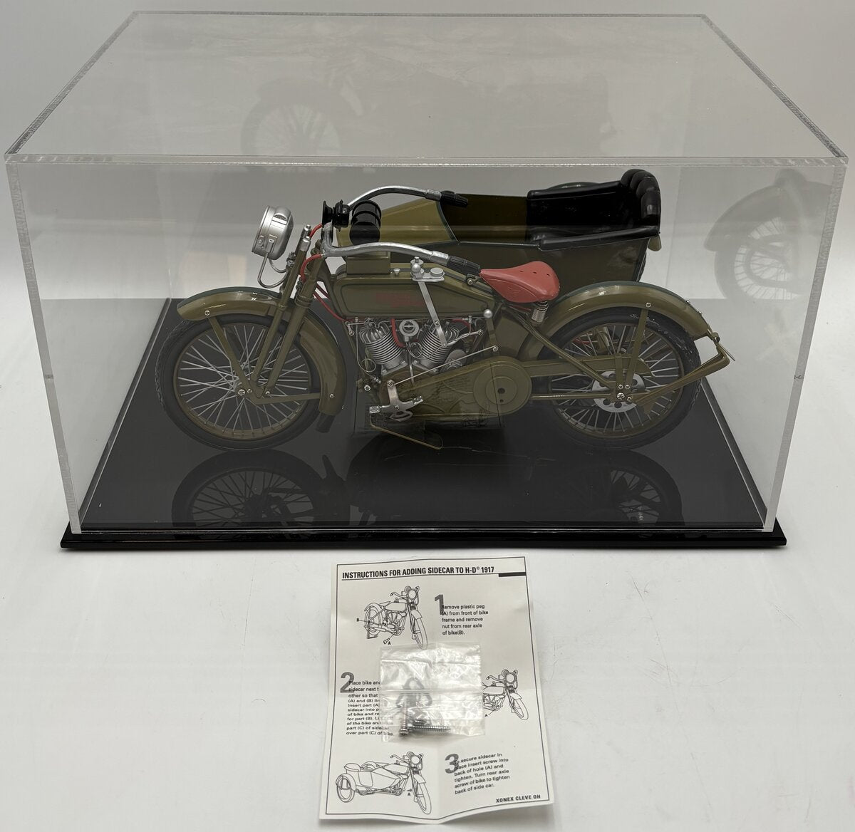 Franklin Mint 1:10 1917 Harley-Davidson Model 17-F/17-J Military Motorcycle EX