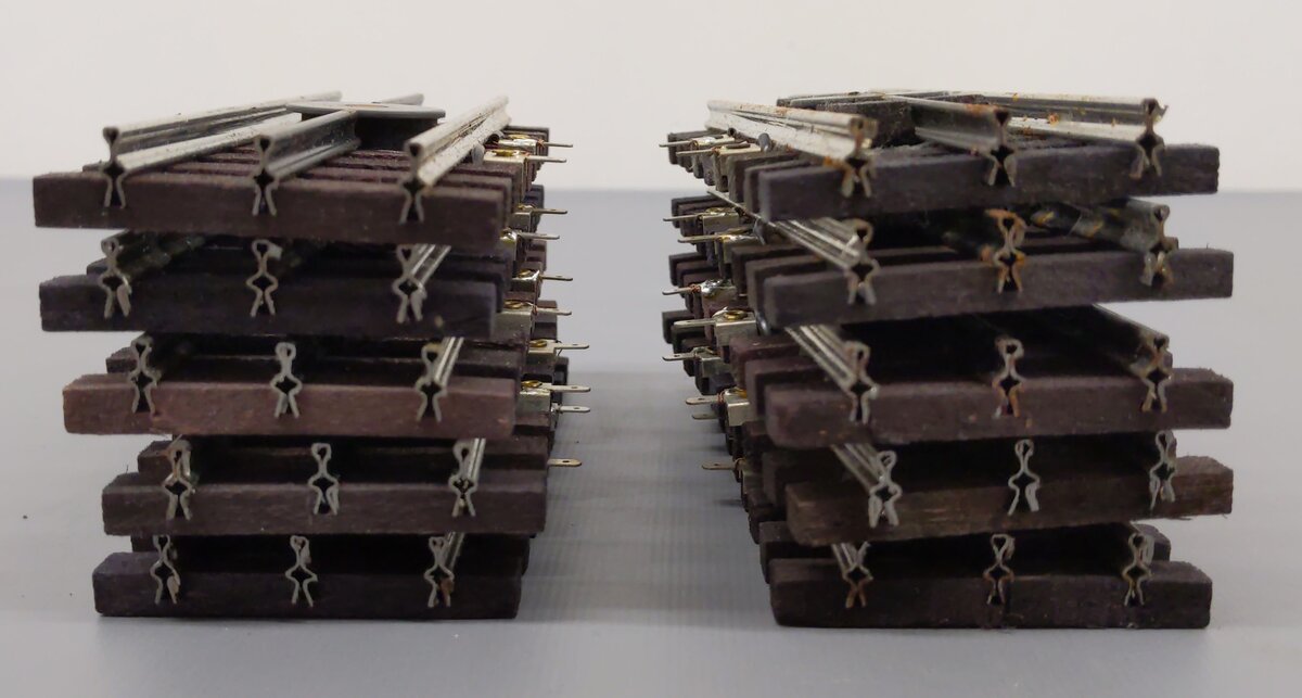 Gargraves 107 O Gauge 3 Rail Phantom Tinplate Magnetic Uncouplers (10) VG/Box