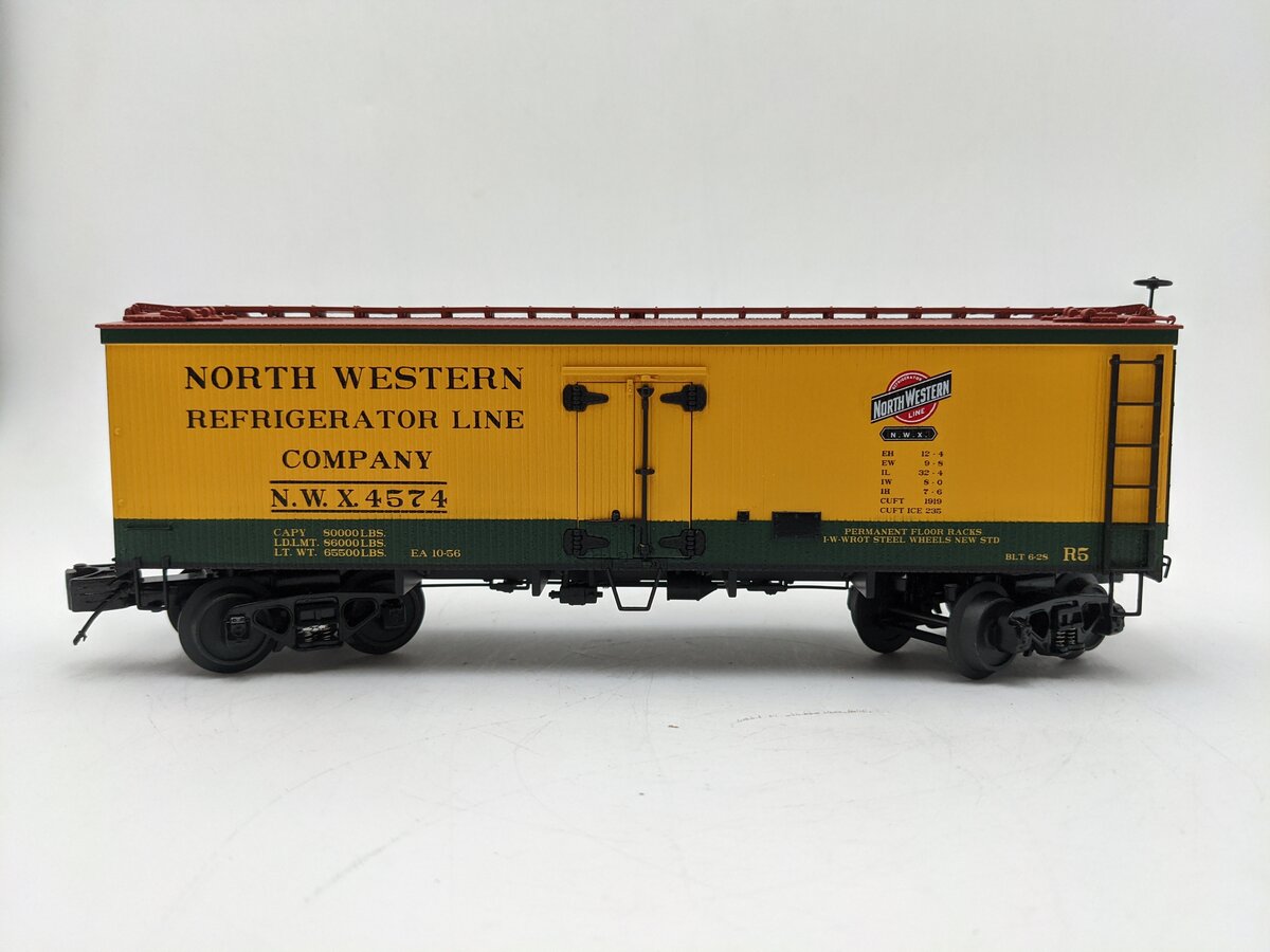 MTH 20-94315 North Western Wood Reefer #4574 EX