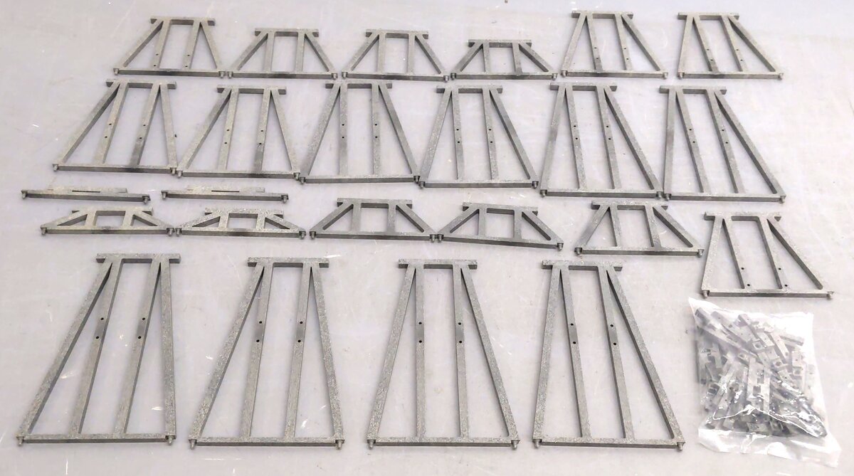 Aristo-Craft 7104 G Over & Under Trestle Set NIB