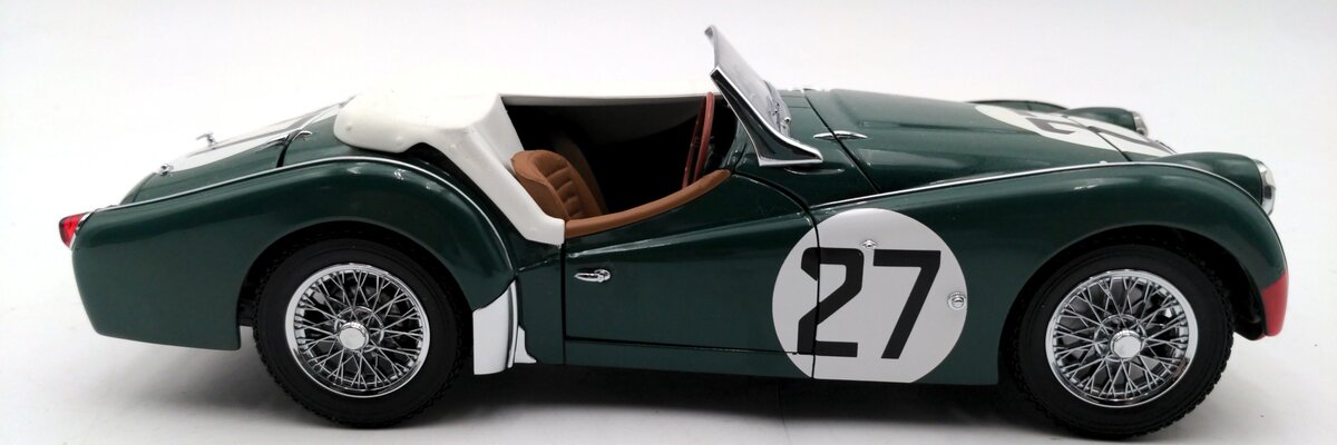 Kyosho 7025G 1:18 Scale Diecast Triumph TR3A #27 EX
