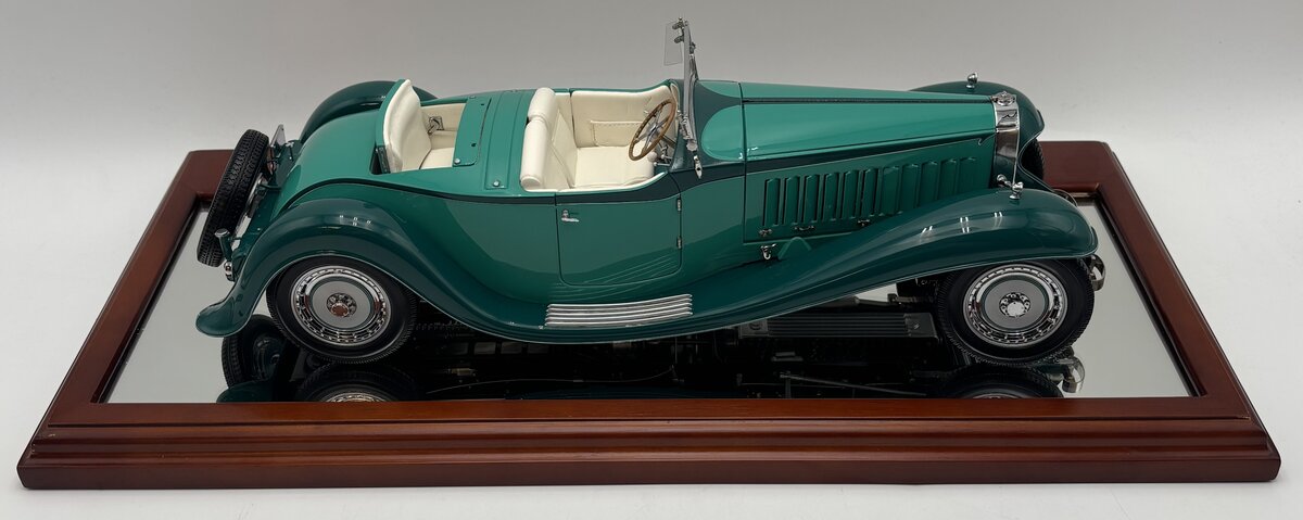 Bauer 41111 1:18 1932 Bugatti Type 41 Royale Roadster Esders LN