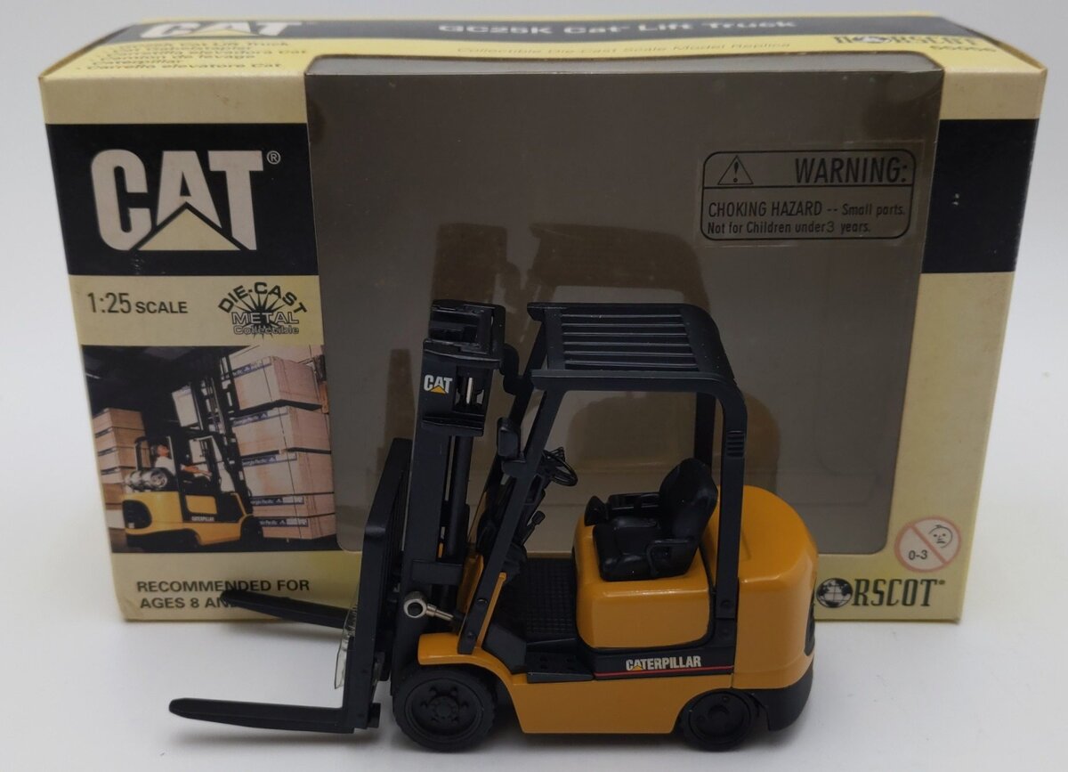 Norscot 55056 1:25 CAT GC25K Lift Truck EX/Box