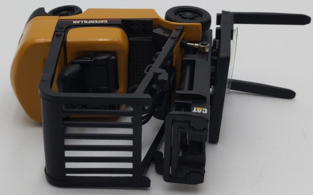 Norscot 55056 1:25 CAT GC25K Lift Truck EX/Box