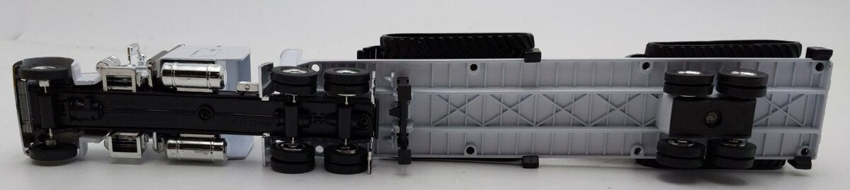 Norscot 55082 1:64 Peterbilt Caterpillar Hauler with Challenger 75E Tractors LN/Box