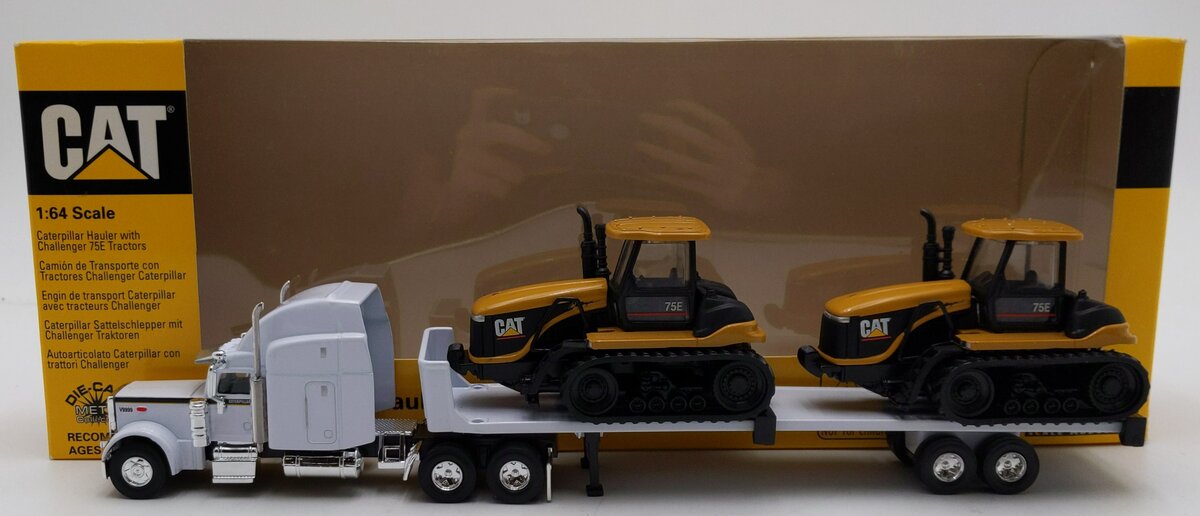 Norscot 55082 1:64 Peterbilt Caterpillar Hauler with Challenger 75E Tractors LN/Box