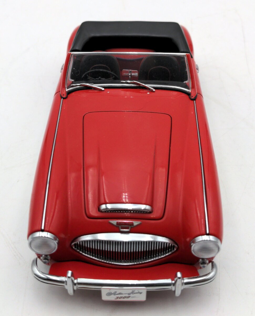 AutoArt 70721 1:18 Scale Diecast 1961 Austin Healey 3000 MK2 EX