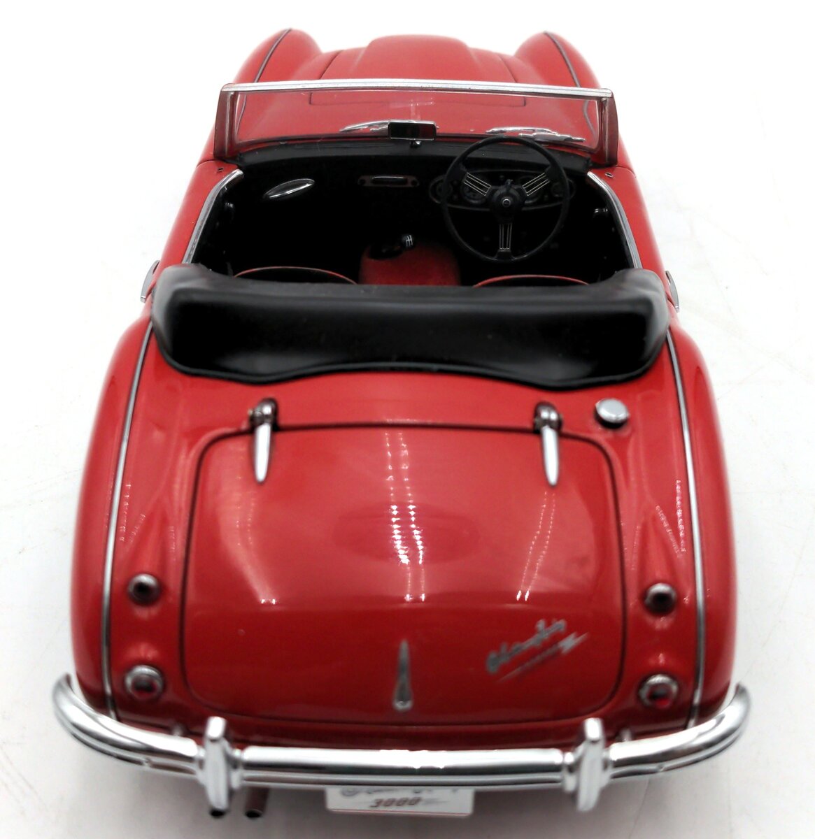 AutoArt 70721 1:18 Scale Diecast 1961 Austin Healey 3000 MK2 EX