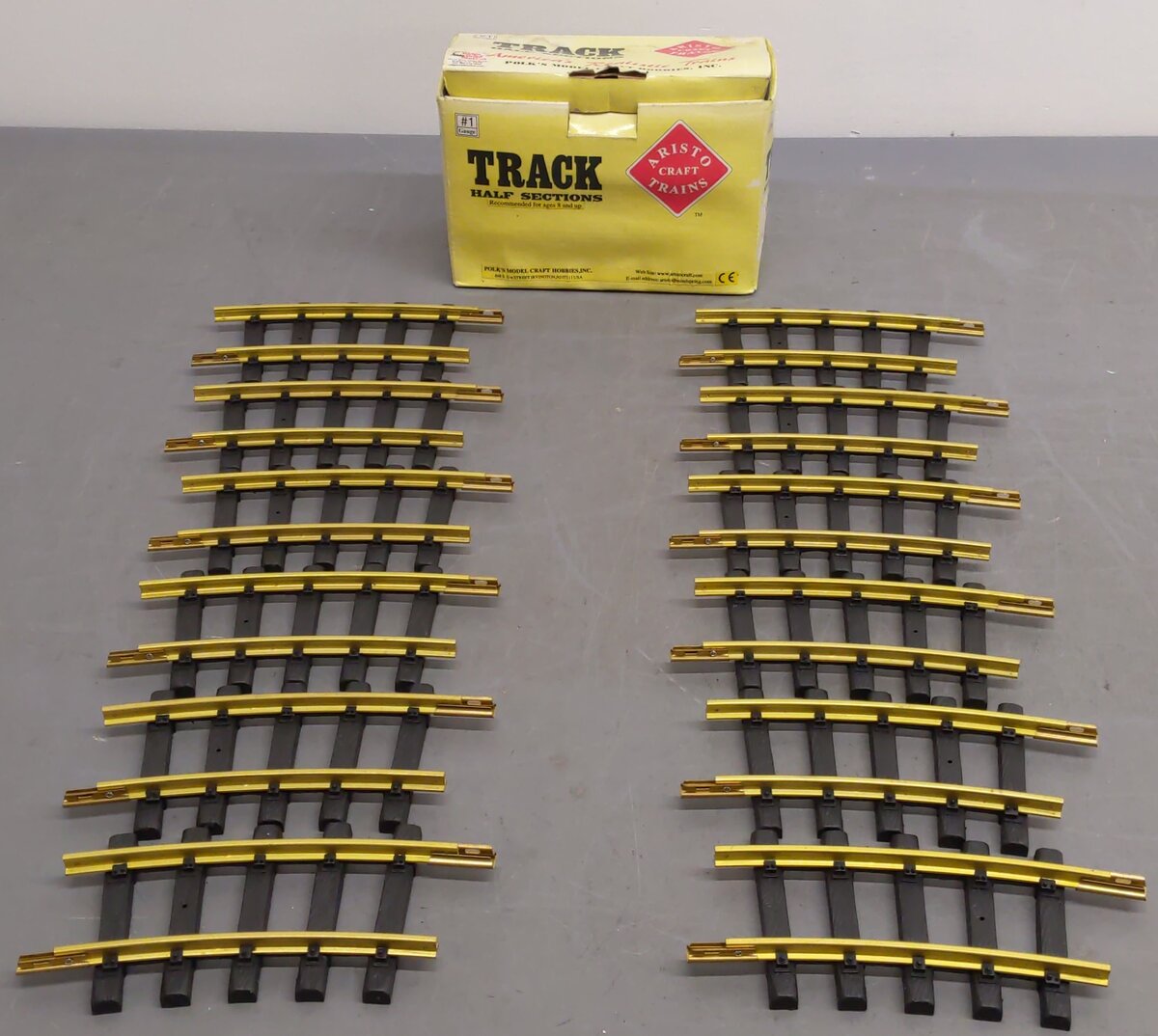 Aristo-Craft 11101 Euro Brass 4 Ft Diameter 1/2 Curved Track Sections [12] VG/Box