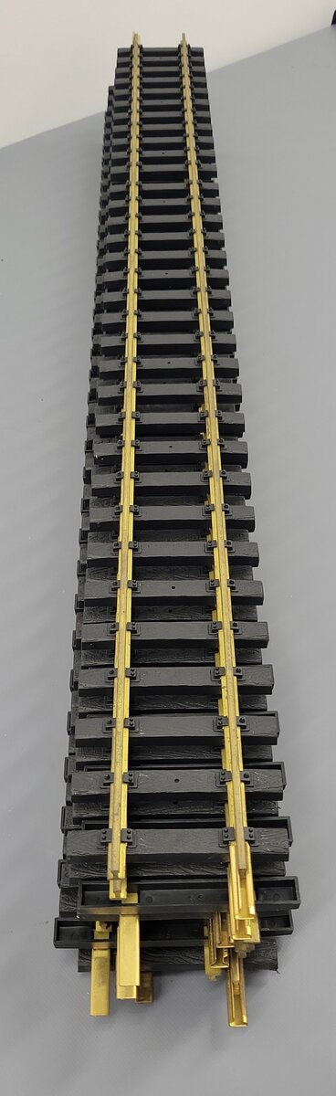 Aristo-Craft 11070 G Scale Euro Brass 3' Straight Track [9] EX