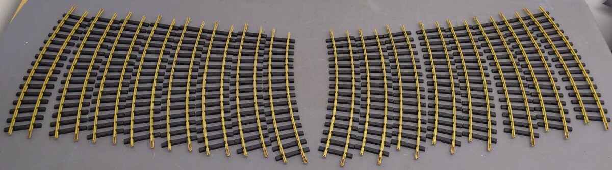 Aristo-Craft 11600 G Scale Euro Brass 8' Diameter Large Curved Track (Box of 16) VG/Box