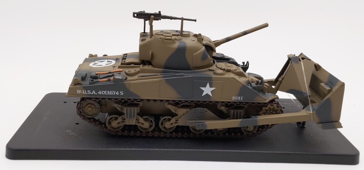 21st Century 99352 1:32 The Ultimate Soldier M4A3 Sherman Dozer WWII U.S. Tank LN/Box