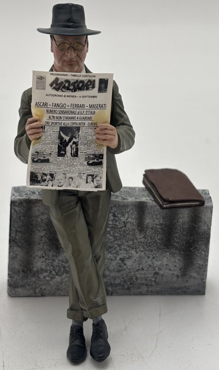 Le Mans Miniatures FLM118015 1:18 Enzo Ferrari Reading Newspaper Figure EX