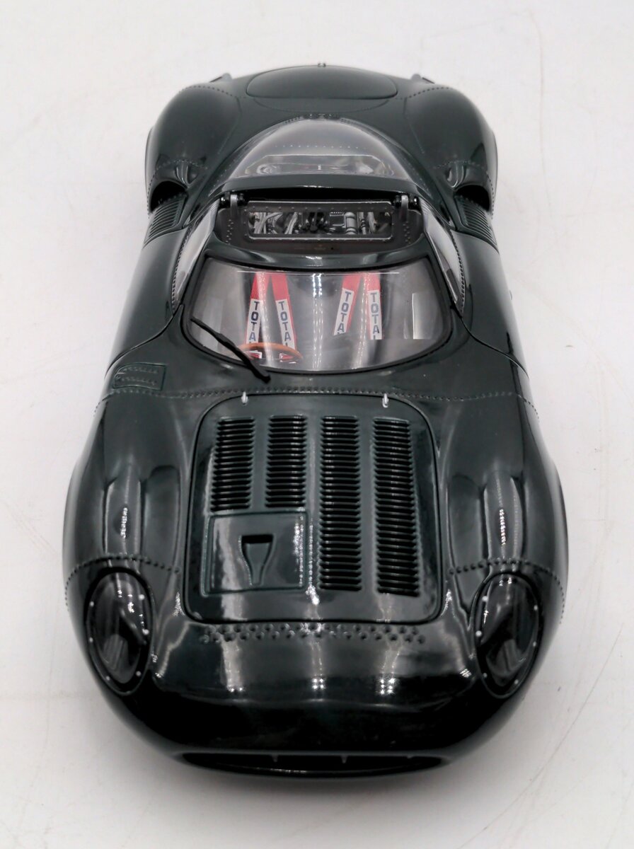 AutoArt 1:18 Scale Diecast Jaguar XJ 13 LN