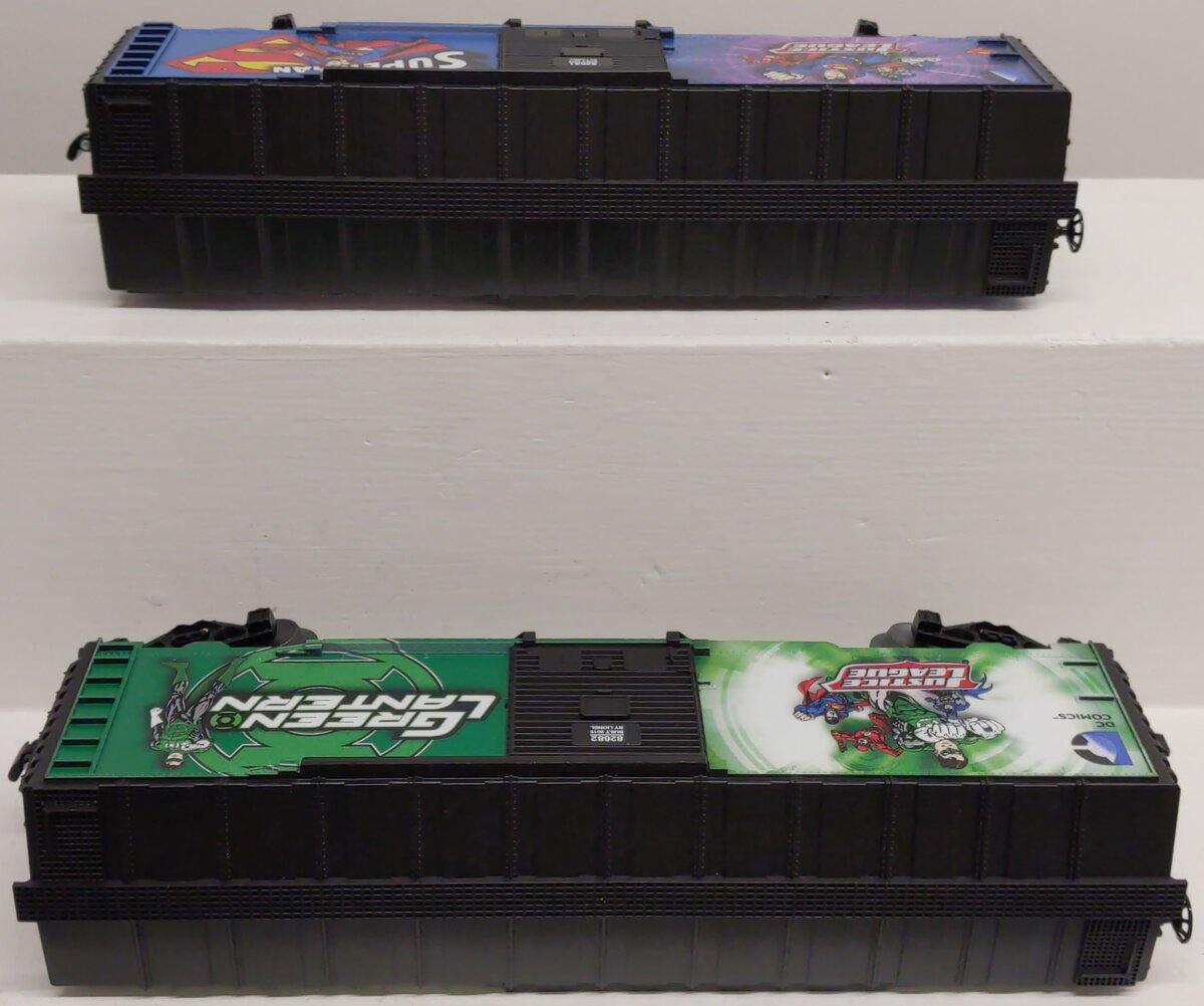 Lionel 6-82684 O Superman/Green Lantern Boxcar 2-Pack EX/Box