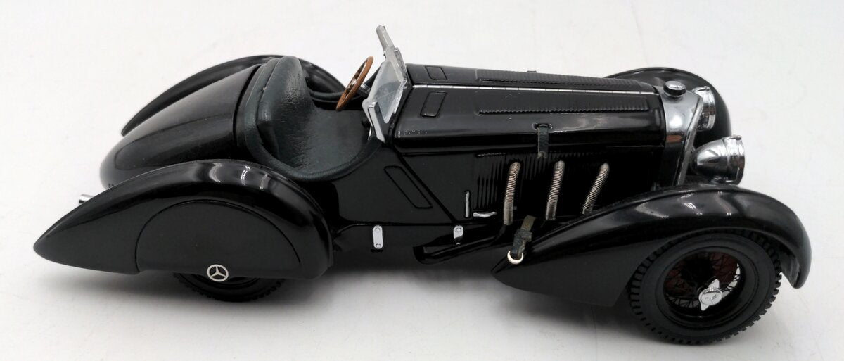 CMC 1:24 Scale Diecast 1932 Mercedes SSK Count Trossi Black Prince EX