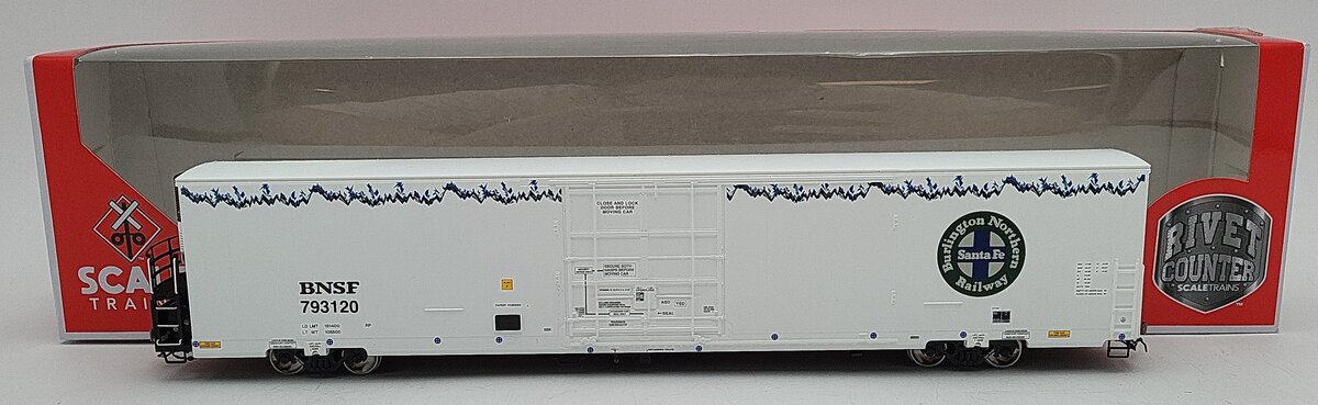 Scale Trains SXT41375 HO BNSF 82' 7883 Cu Ft Reefer #793120 EX/Box