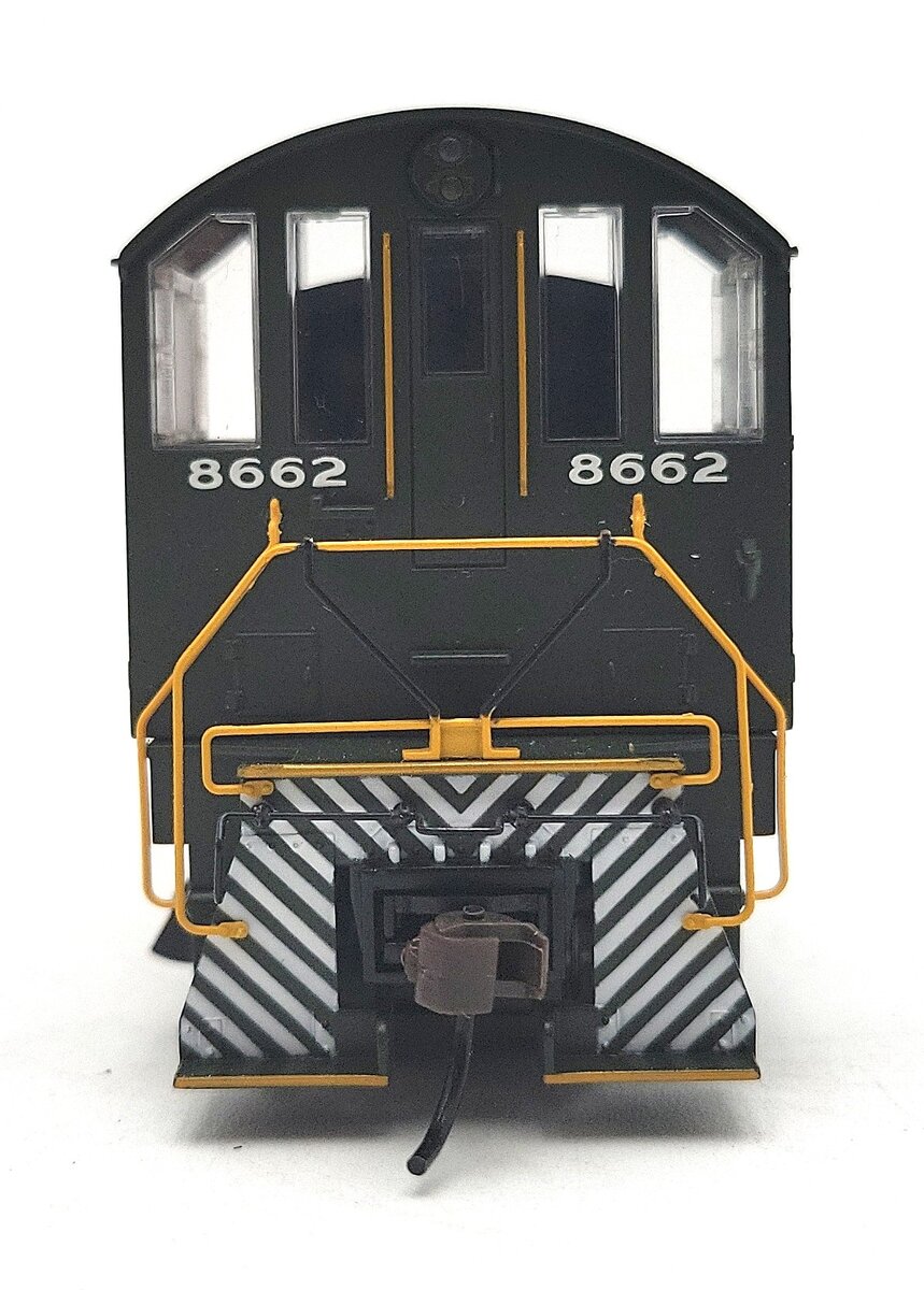 Bachmann 63203 HO NYC System P&LE Alco S4 Diesel Locomotive #8662 w/ DCC & Sound LN/Box