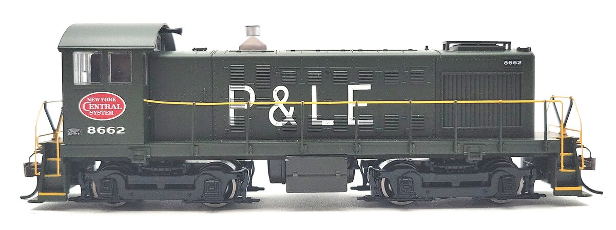 Bachmann 63203 HO NYC System P&LE Alco S4 Diesel Locomotive #8662 w/ DCC & Sound LN/Box
